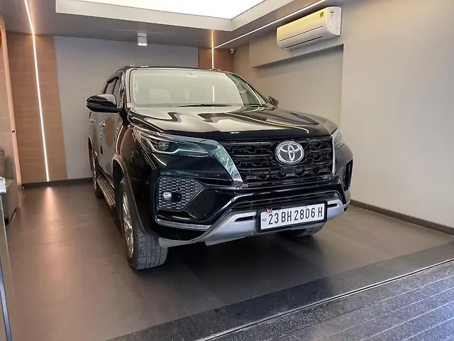 Used Toyota Fortuner 4X4 AT 2.8 Diesel in Mumbai