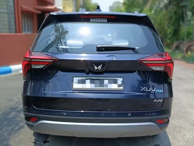 Used Mahindra Old Generation XUV700 AX 7 Diesel MT 7 STR [2023-2024] in Kolkata