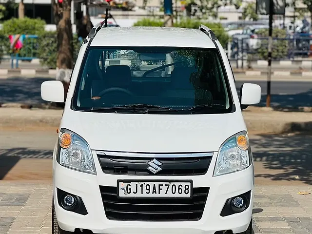 Used 2017 Maruti Suzuki Wagon R in Surat Used 2017 Maruti Suzuki Wagon R in Surat
