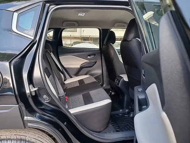Used Nissan Magnite Tekna Petrol Automatic (AMT) in Pune
