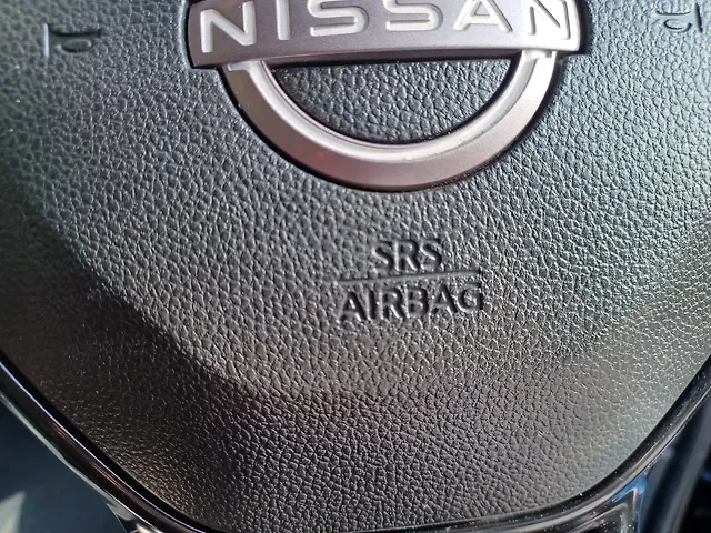 Used Nissan Magnite Tekna Petrol Automatic (AMT) in Pune
