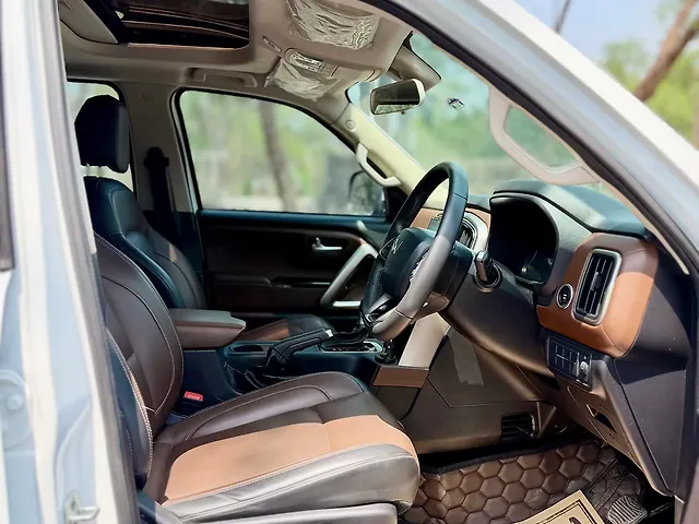 Used Mahindra Scorpio N Z8 Petrol AT 7 STR in Delhi