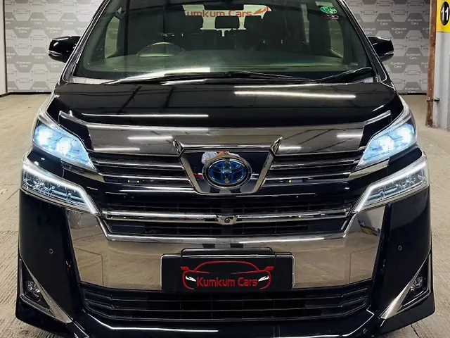 Used 2020 Toyota Vellfire in Pune