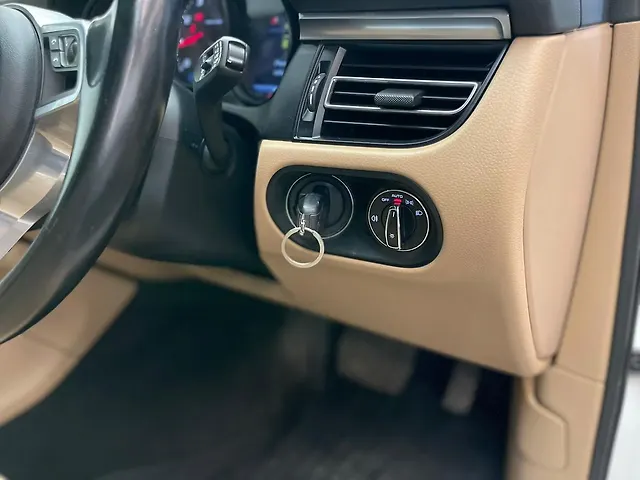 Used Porsche Macan Base [2021-2023] in Mumbai