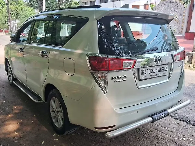 Used Toyota Innova Crysta [2016-2020] 2.4 V Diesel in Lucknow