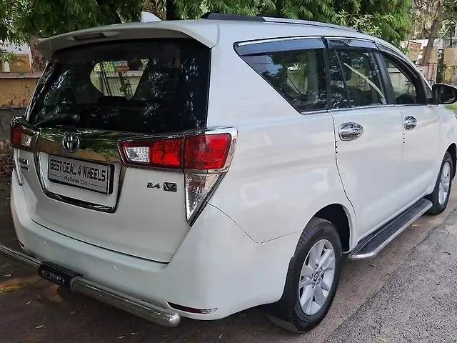 Used Toyota Innova Crysta [2016-2020] 2.4 V Diesel in Lucknow