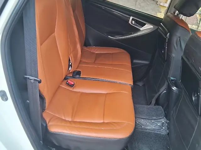 Used Toyota Innova Crysta [2016-2020] 2.4 V Diesel in Lucknow