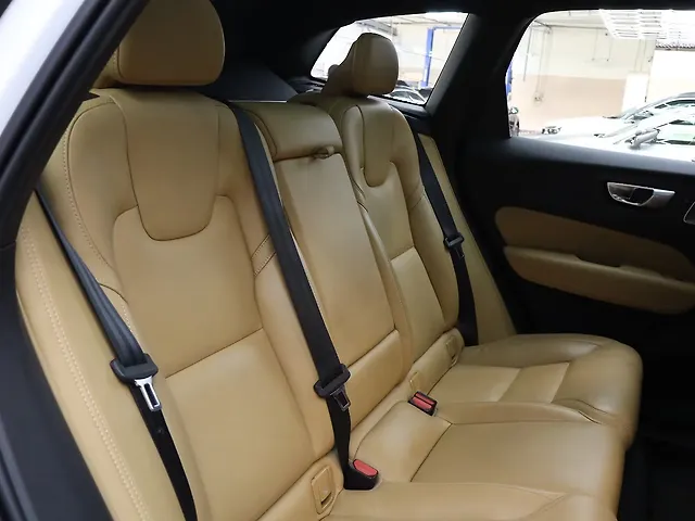 Used Volvo XC60 [2022-2025] B5 Ultimate in Bangalore