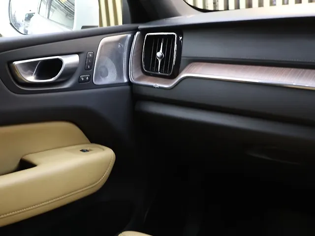 Used Volvo XC60 [2022-2025] B5 Ultimate in Bangalore
