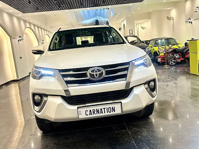 Used 2017 Toyota Fortuner in Delhi