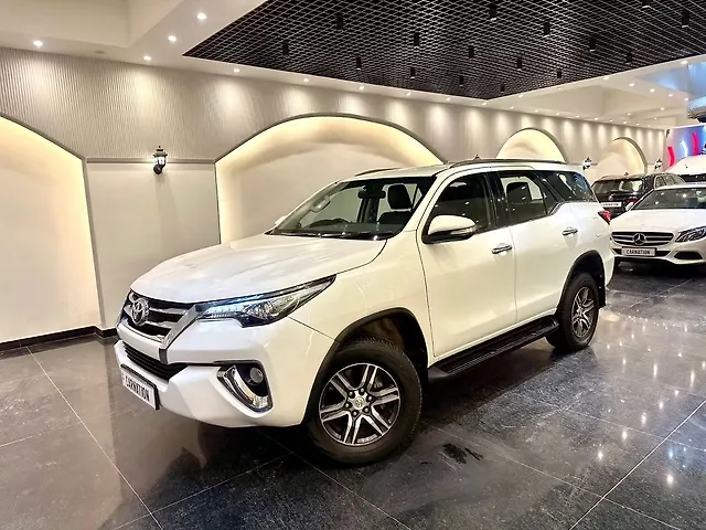 Used Toyota Fortuner [2016-2021] 2.8 4x2 AT [2016-2020] in Delhi