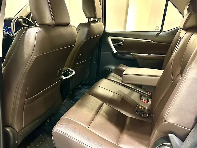 Used Toyota Fortuner [2016-2021] 2.8 4x2 AT [2016-2020] in Delhi
