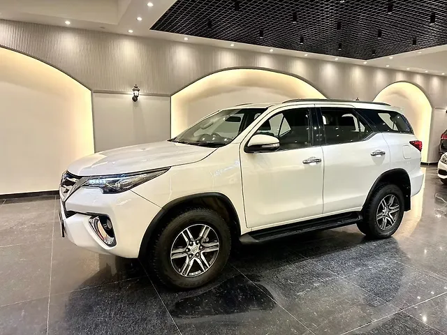 Used Toyota Fortuner [2016-2021] 2.8 4x2 AT [2016-2020] in Delhi