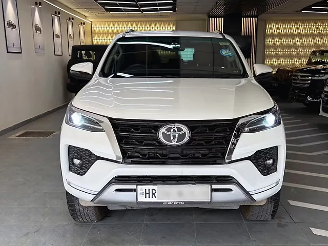 Used 2025 Toyota Fortuner in Delhi
