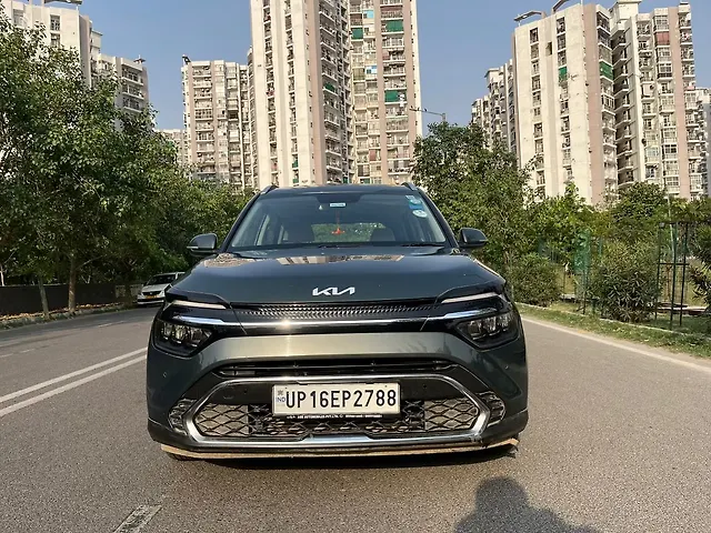Used 2024 Kia Carens in Noida