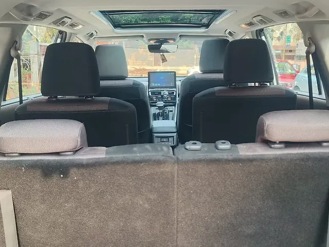 Used Toyota Innova Hycross VX (O) Hybrid (Electric + Petrol) Automatic (e-CVT) 7 STR in Bangalore Used Toyota Innova Hycross VX (O) Hybrid (Electric + Petrol) Automatic (e-CVT) 7 STR in Bangalore