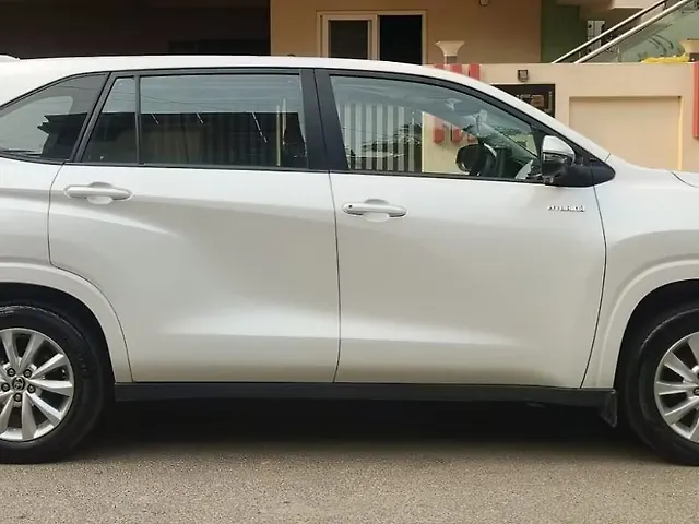 Used Toyota Innova Hycross VX (O) Hybrid (Electric + Petrol) Automatic (e-CVT) 7 STR in Bangalore Used Toyota Innova Hycross VX (O) Hybrid (Electric + Petrol) Automatic (e-CVT) 7 STR in Bangalore