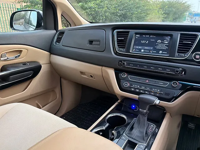 Used Kia Carnival [2020-2023] Prestige 7 STR in Delhi