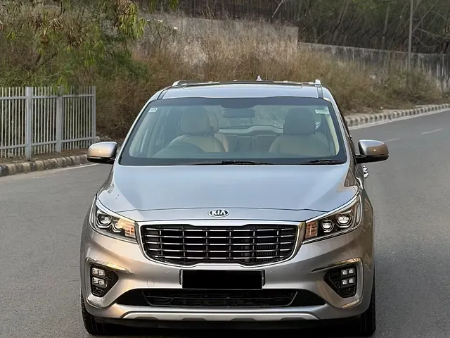Used 2020 Kia Carnival in Delhi Used 2020 Kia Carnival in Delhi