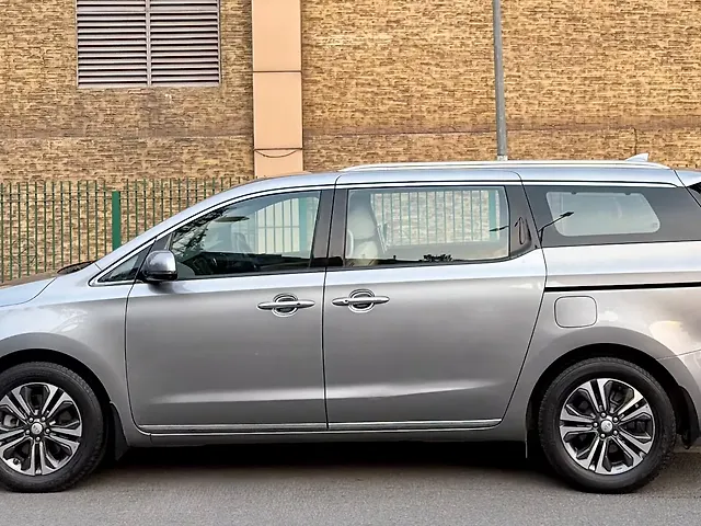 Used Kia Carnival [2020-2023] Prestige 7 STR in Delhi