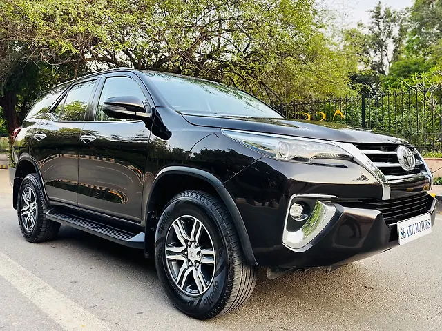 Used Toyota Fortuner [2016-2021] 2.8 4x2 AT [2016-2020] in Delhi