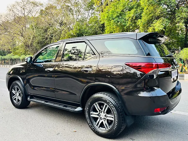 Used Toyota Fortuner [2016-2021] 2.8 4x2 AT [2016-2020] in Delhi