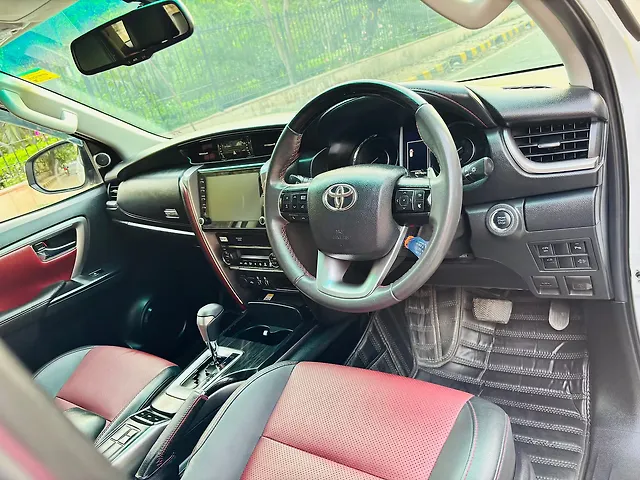 Used Toyota Fortuner Legender 4X2 2WD Diesel Turbo Automatic Dual Tone in Delhi