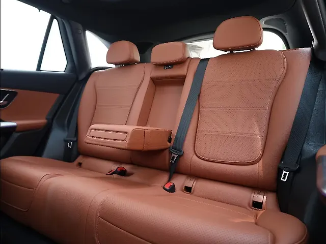 Used Mercedes-Benz GLC 300 4MATIC in Delhi