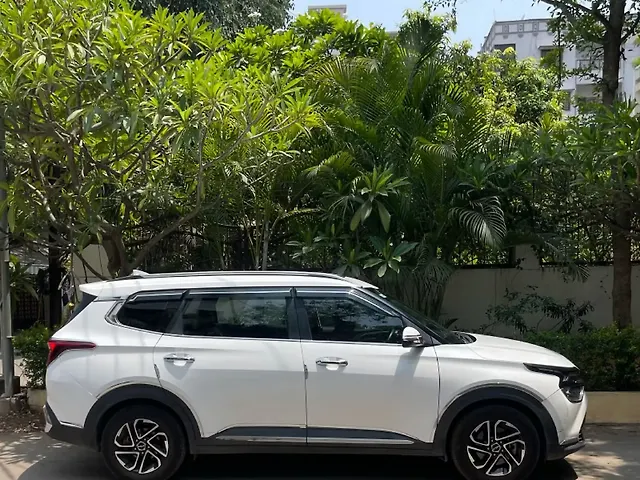 Used Kia Carens [2023-2024] Luxury Plus 1.5 Diesel AT 6 STR [2023-2024] in Krishna