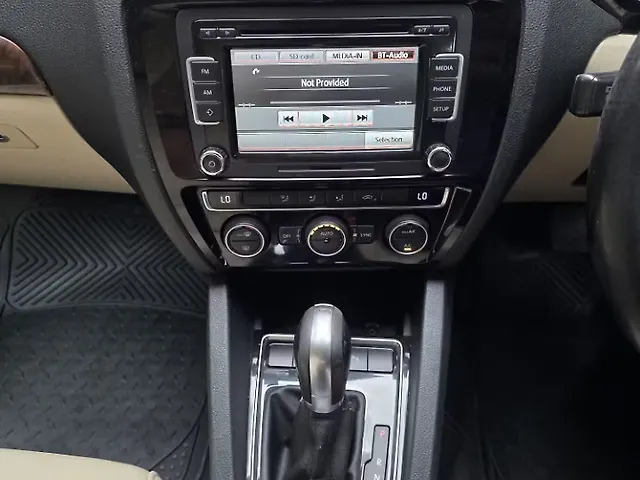 Used Volkswagen Jetta Highline TDI AT in Pune