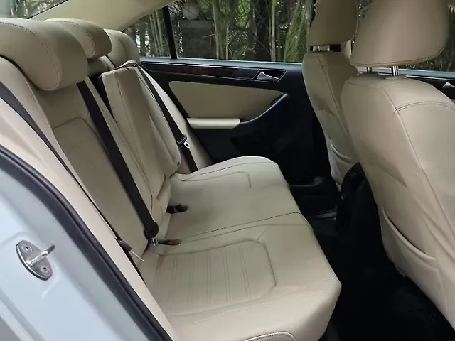 Used Volkswagen Jetta Highline TDI AT in Pune