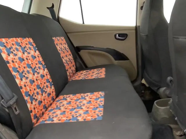 Used Hyundai i10 [2010-2017] 1.1L iRDE Magna Special Edition in Ahmedabad