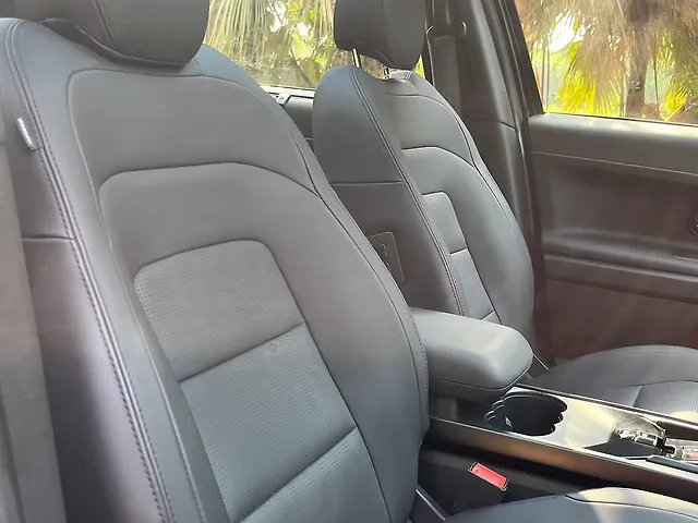 Used Tata Safari Accomplished Plus 7 STR Stealth Edition AT in Mumbai