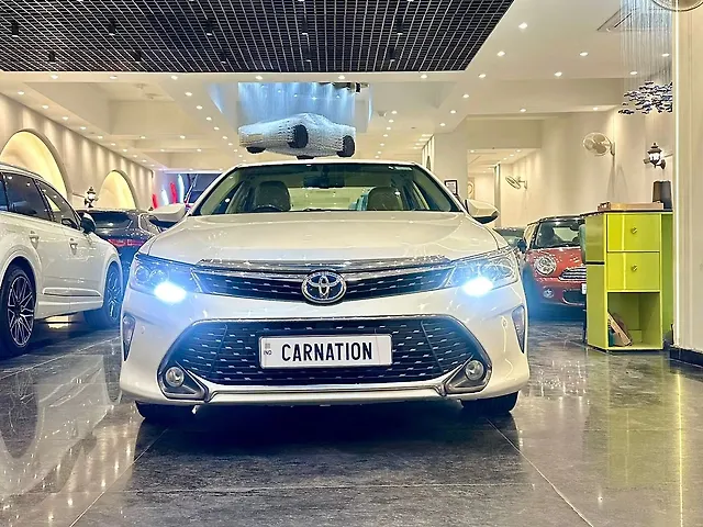Used 2016 Toyota Camry in Delhi