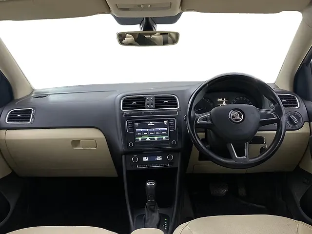 Used Skoda Rapid Style 1.6 MPI AT in Mumbai