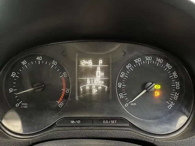 Used Skoda Rapid Style 1.6 MPI AT in Mumbai