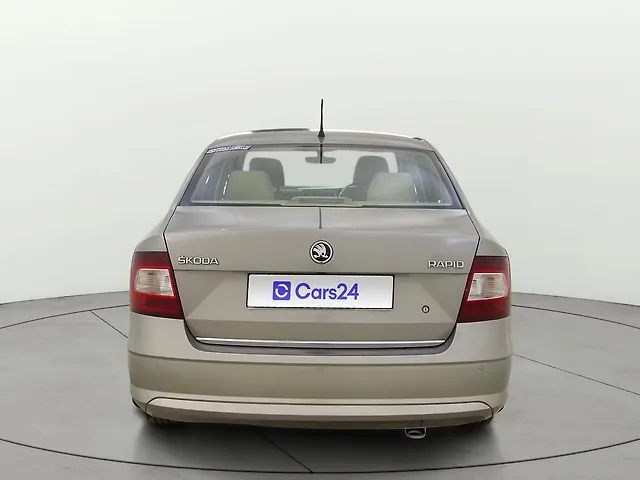 Used Skoda Rapid Style 1.6 MPI AT in Mumbai