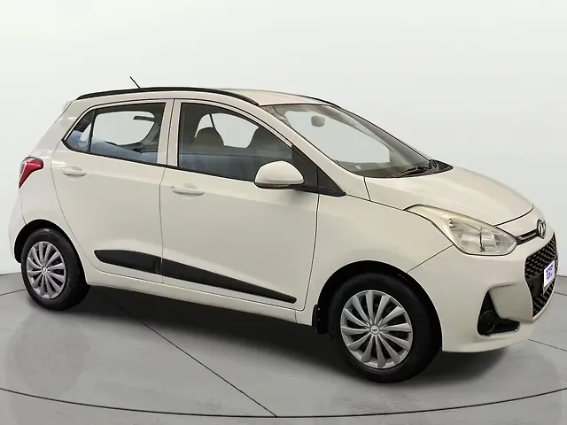 Used 2017 Hyundai Grand i10 in Delhi