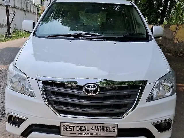 Used 2015 Toyota Innova in Lucknow