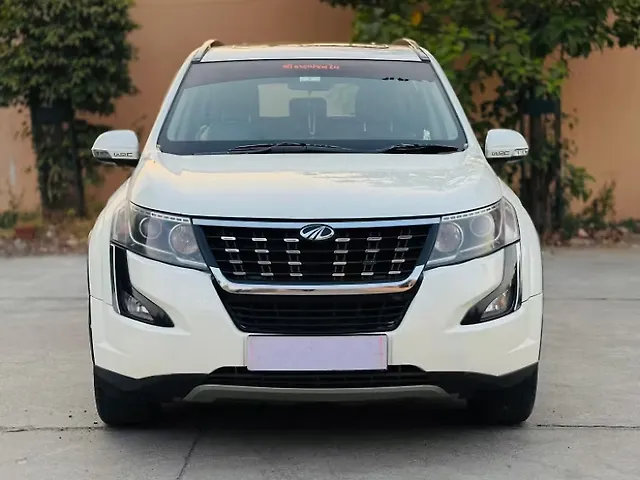Used 2019 Mahindra XUV500 in Vadodara