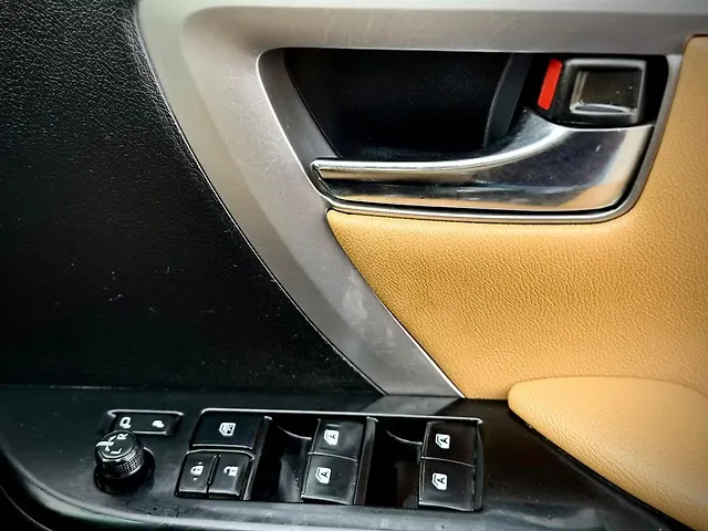 Used Toyota Fortuner 4x2 2WD Diesel 2.8L Turbo Automatic in Delhi Used Toyota Fortuner 4x2 2WD Diesel 2.8L Turbo Automatic in Delhi