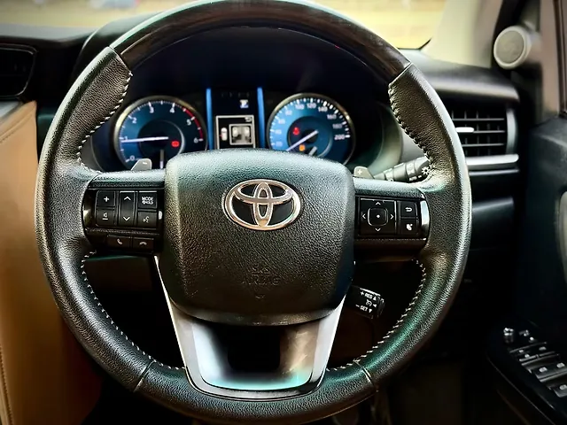 Used Toyota Fortuner 4x2 2WD Diesel 2.8L Turbo Automatic in Delhi Used Toyota Fortuner 4x2 2WD Diesel 2.8L Turbo Automatic in Delhi