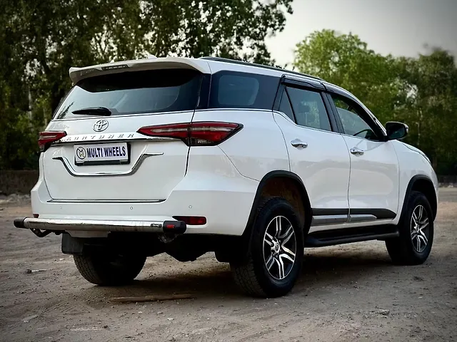 Used Toyota Fortuner 4x2 2WD Diesel 2.8L Turbo Automatic in Delhi Used Toyota Fortuner 4x2 2WD Diesel 2.8L Turbo Automatic in Delhi