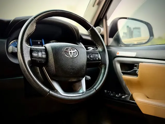 Used Toyota Fortuner 4x2 2WD Diesel 2.8L Turbo Automatic in Delhi Used Toyota Fortuner 4x2 2WD Diesel 2.8L Turbo Automatic in Delhi