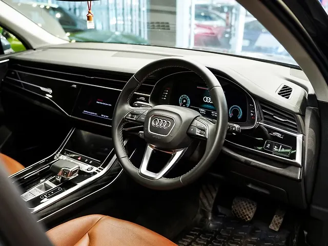 Used Audi Q7 Technology in Delhi