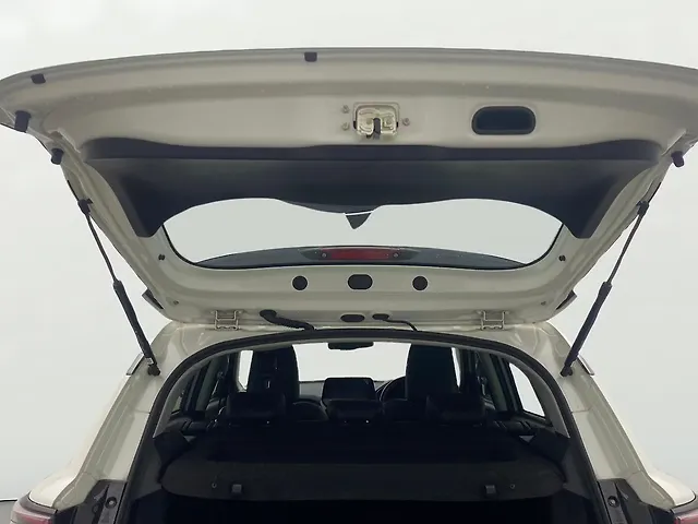 Used Maruti Suzuki Grand Vitara Alpha Plus 2WD Hybrid (Electric + Petrol) 1.5L Automatic (e-CVT) in Bangalore