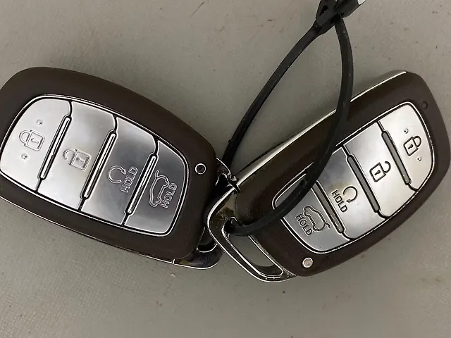 Used Hyundai Alcazar [2021-2023] Prestige (O) 6 STR 2.0 Petrol AT in Bangalore