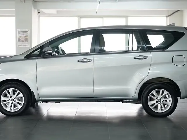 Used Toyota Innova Crysta [2016-2020] 2.8 ZX AT 7 STR [2016-2020] in Hyderabad