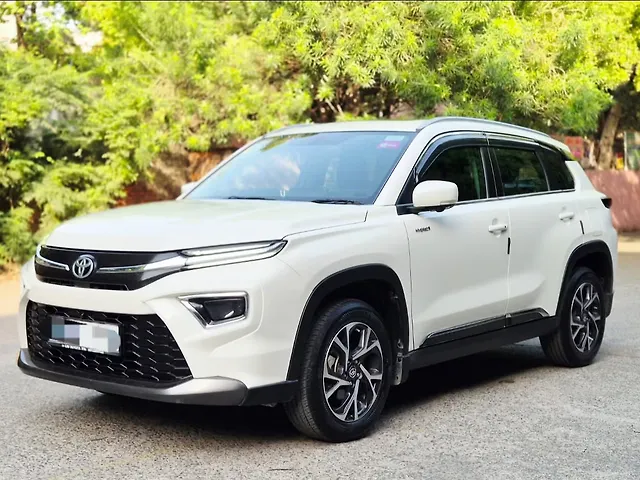 Used Toyota Urban Cruiser Hyryder V Hybrid [2023-2025] in Delhi