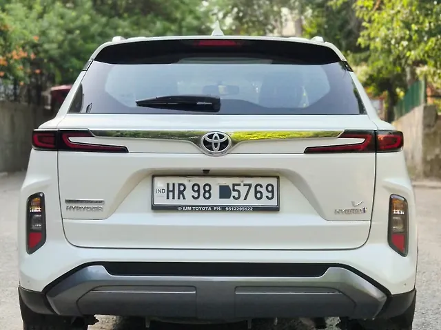 Used Toyota Urban Cruiser Hyryder V Hybrid [2023-2025] in Delhi